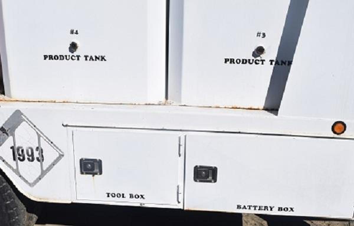 Used 1995 FORD L7000