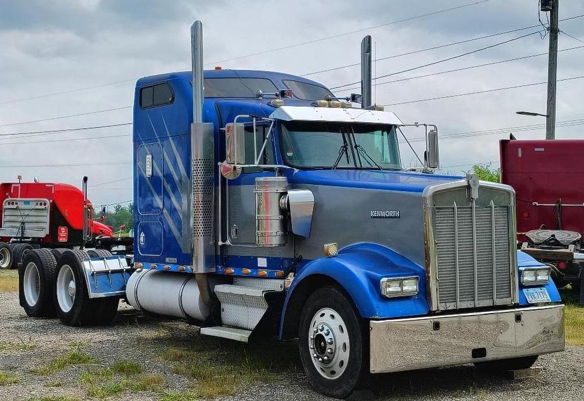 Used 1999 KENWORTH W900L