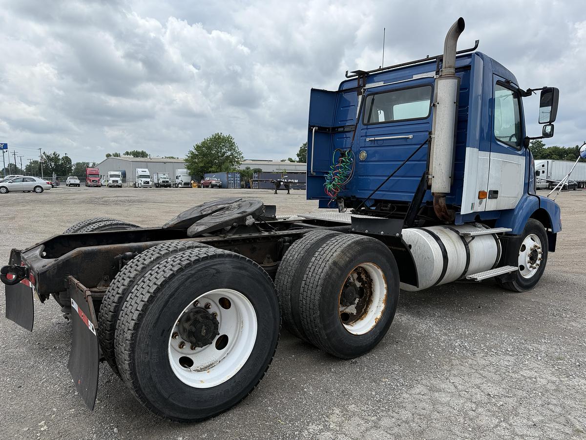 Used 2007 VOLVO VNM
