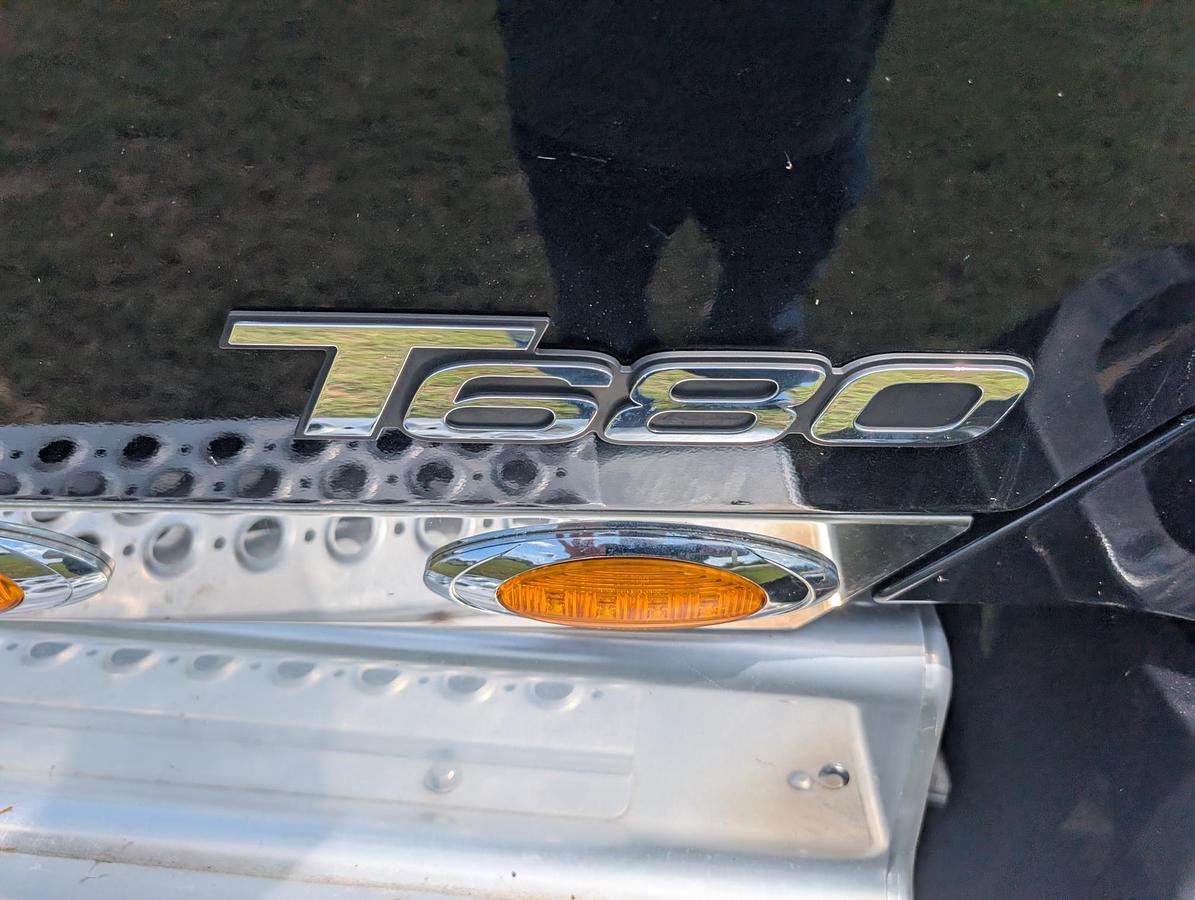 Used 2021 KENWORTH T680