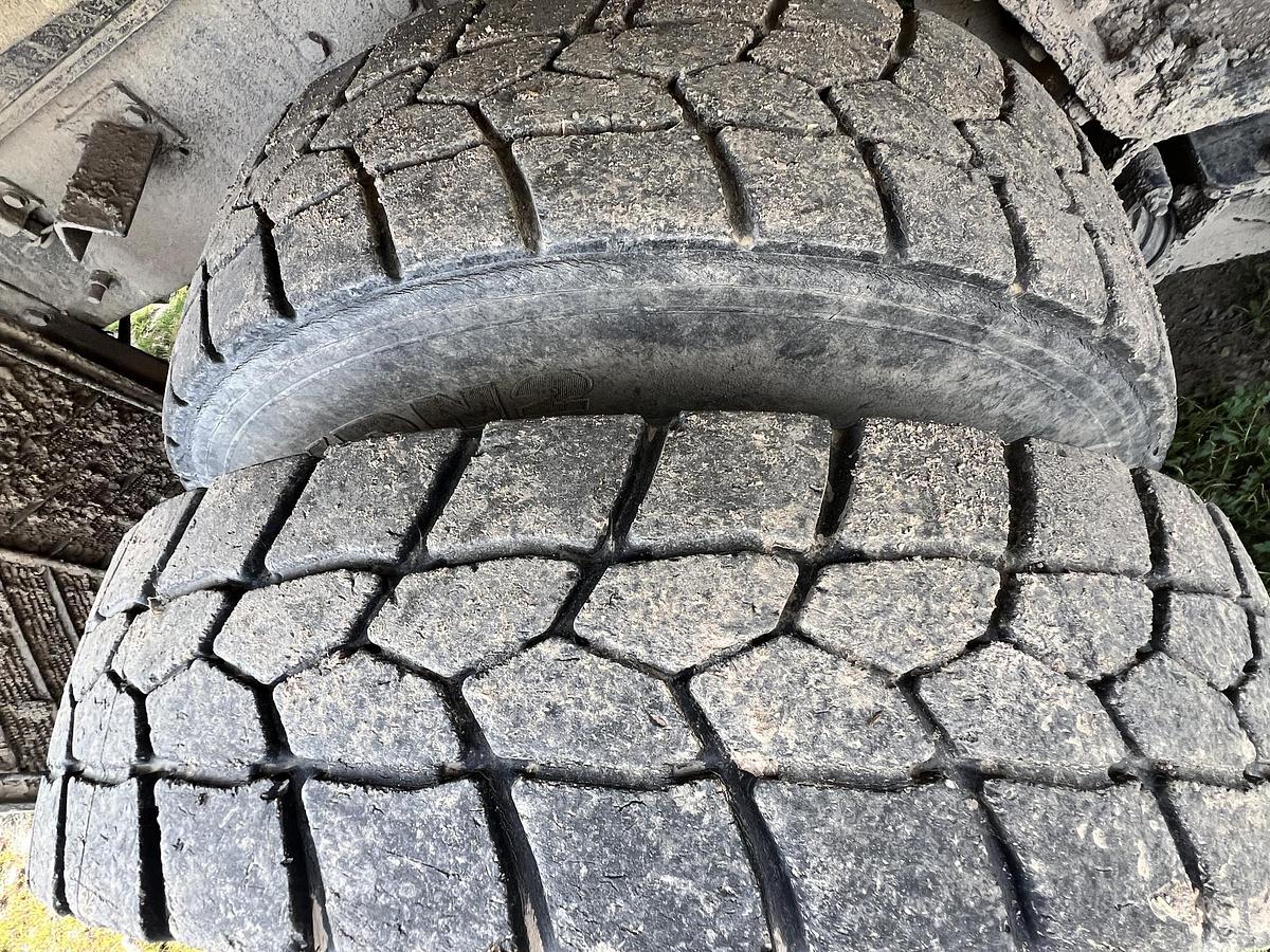 Used 2005 MACK CV713 Granite Dump Truck