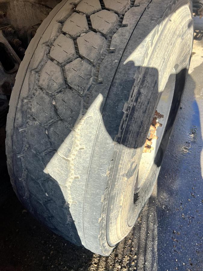 Used 2007 STERLING L7500 Water Truck