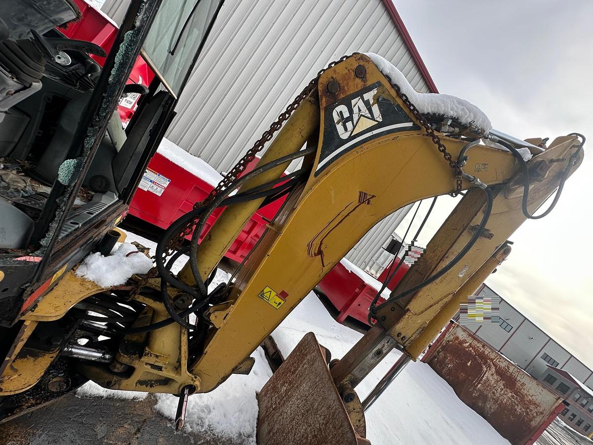 Used 2004 CATERPILLAR 420D IT