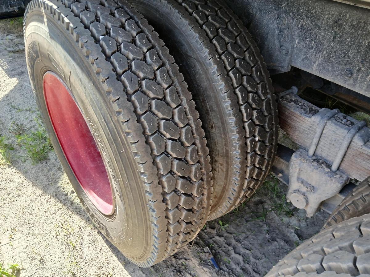 Used 1991 FORD L8000