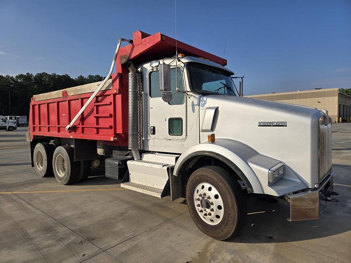 Used 2013 KENWORTH T800