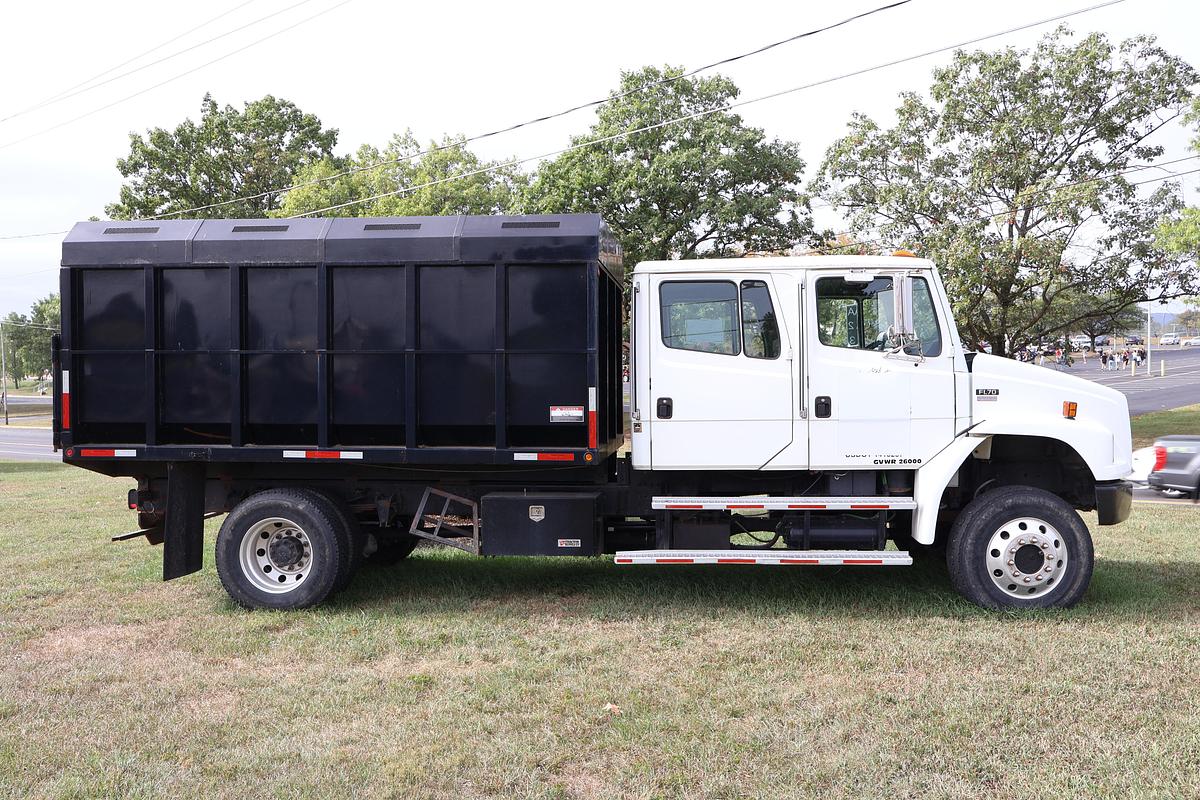 Used 2003 FREIGHTLINER FL70