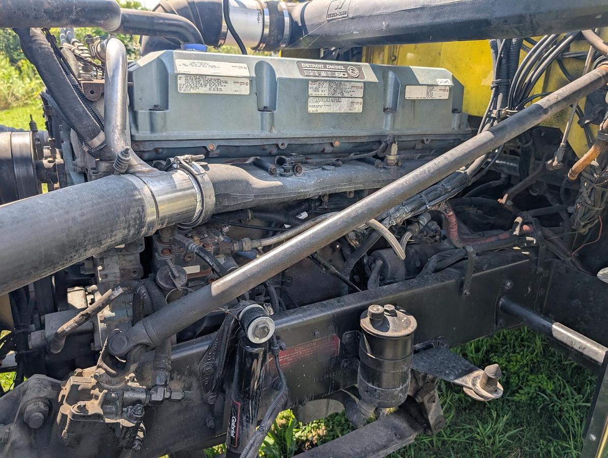 Used 2004 WESTERN STAR 4900