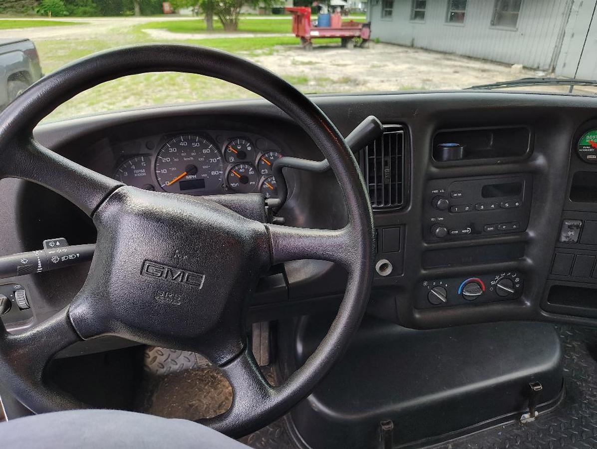 Used 2005 GMC C5000