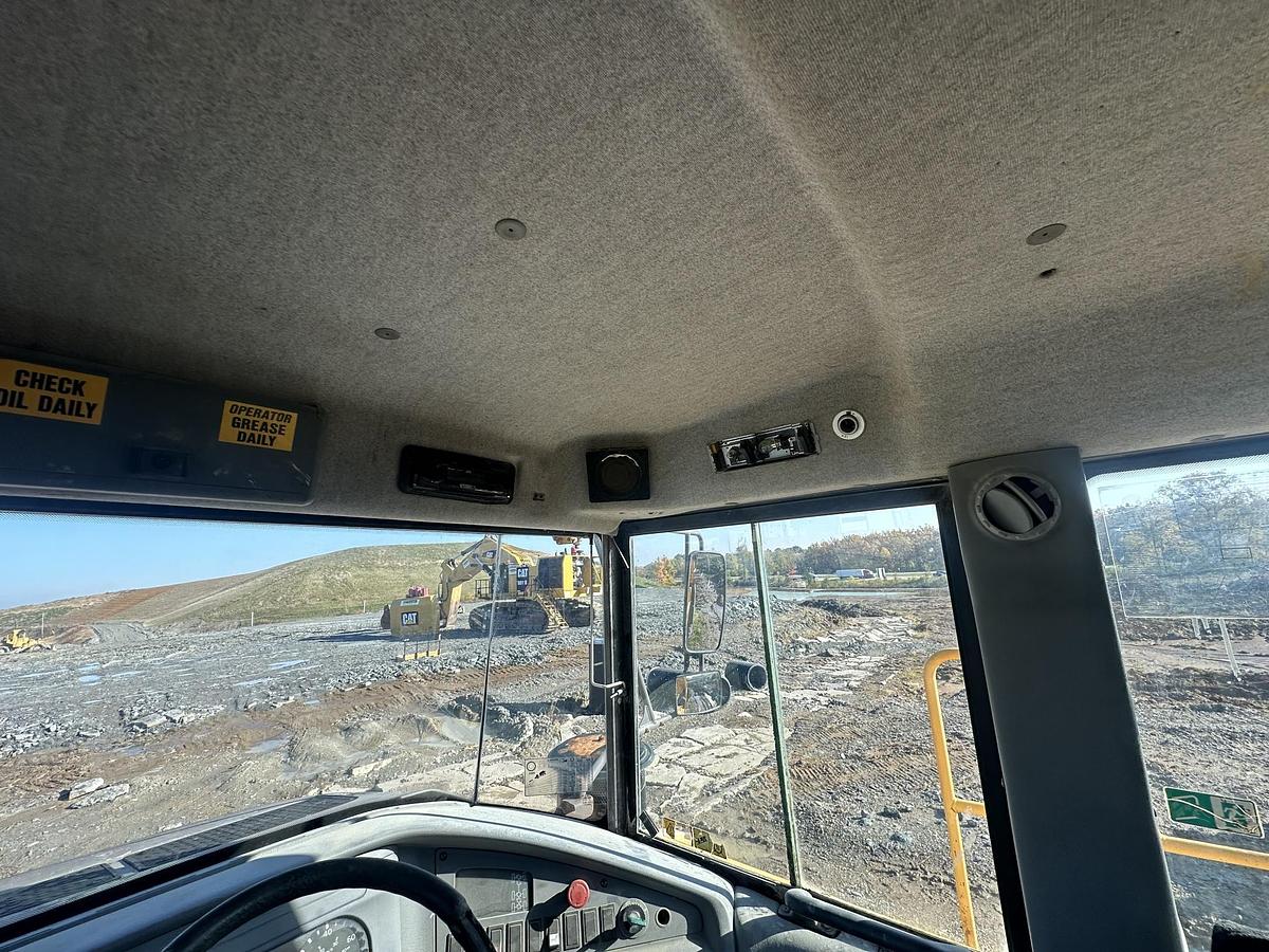 Used 2002 VOLVO A40D