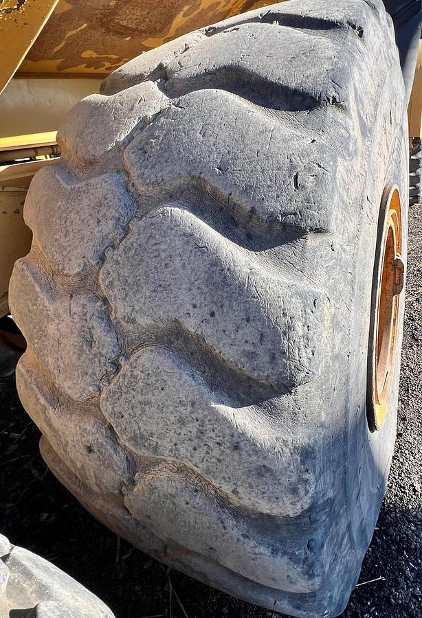 Used 2011 CATERPILLAR 740B Ej