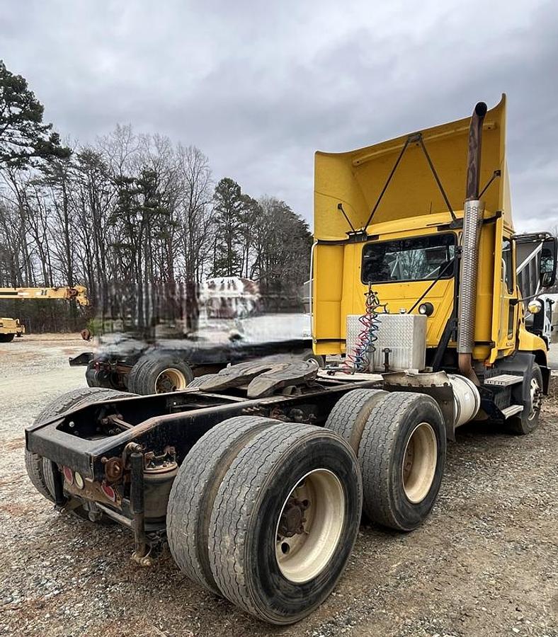 Used 2009 MACK CXU 613