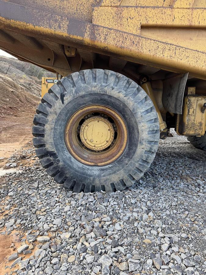 Used CATERPILLAR 775E