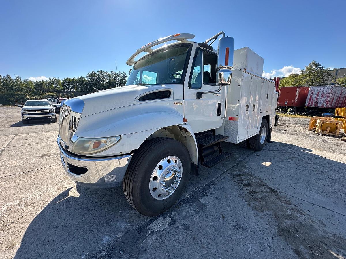 Used 2010 INTERNATIONAL 4300 Service Truck