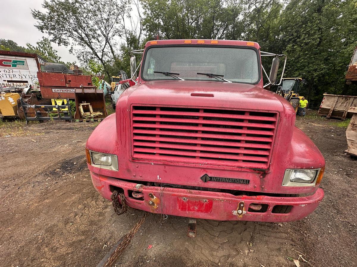 Used 2001 INTERNATIONAL 4700 Service Truck
