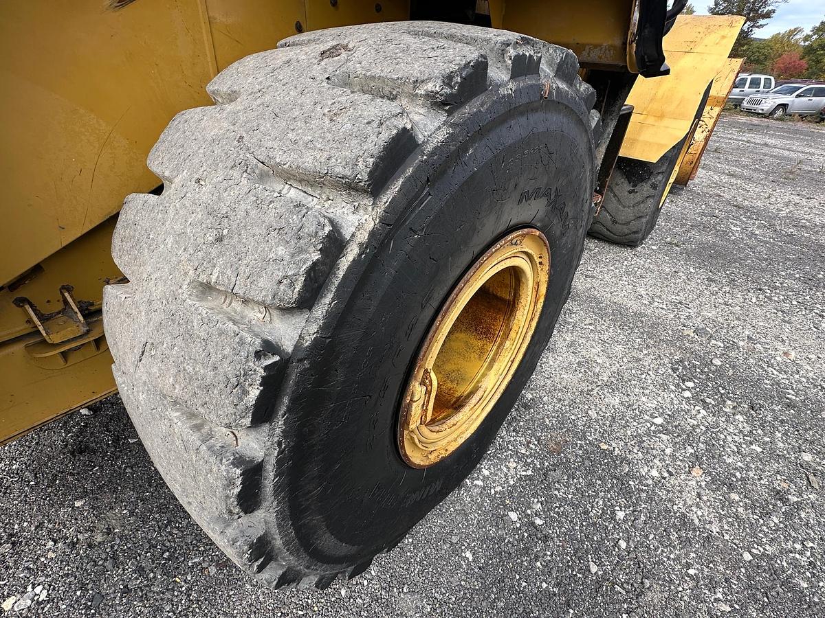 Used 2013 CATERPILLAR 962K
