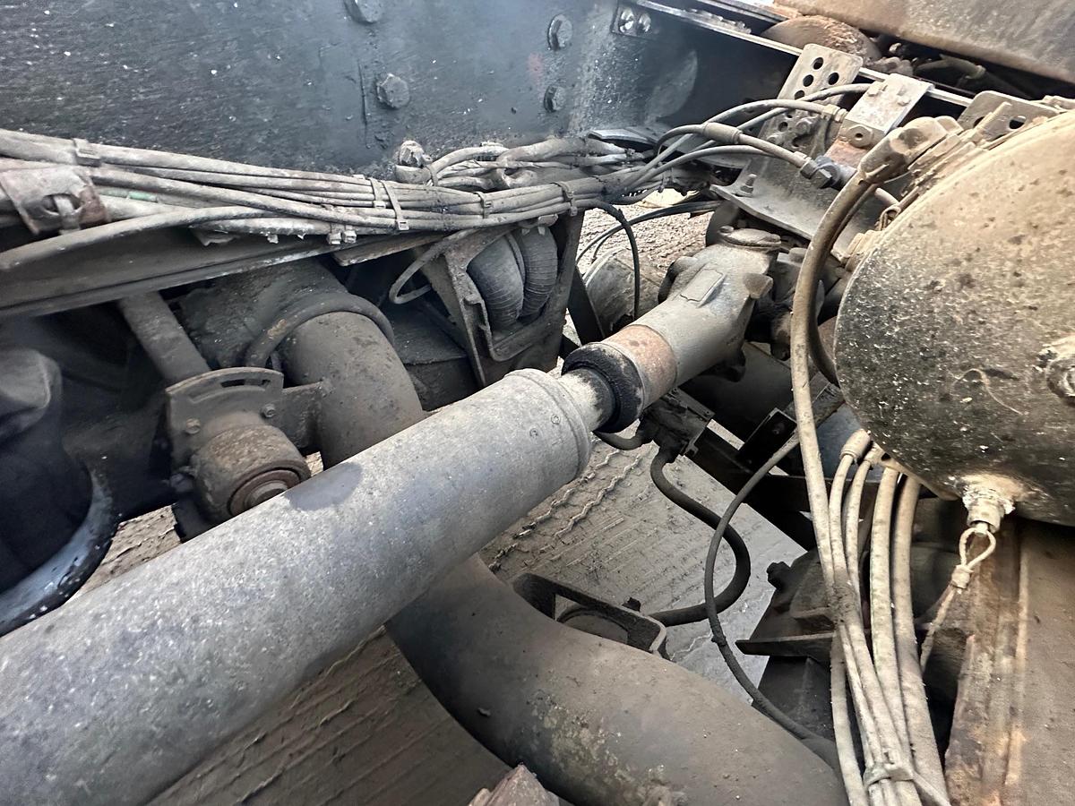 Used 2017 MACK Granite GU713