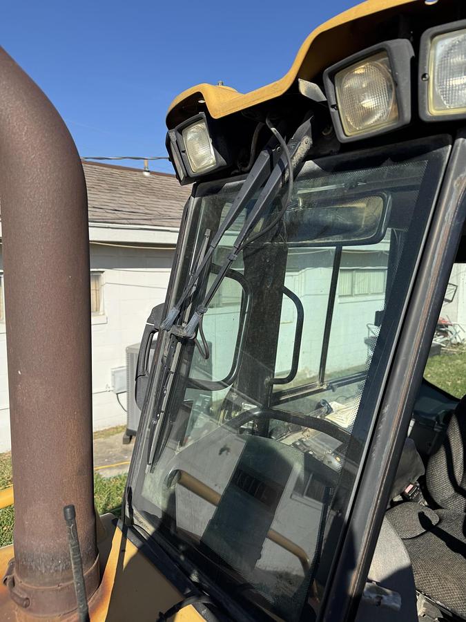 Used 2012 CATERPILLAR D5K2 LGP