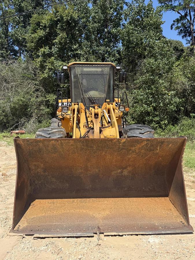 Used 2006 HYUNDAI HL757-7