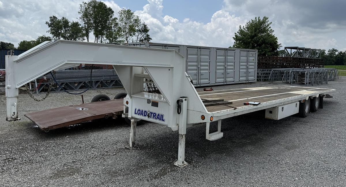 Used 2023 LOAD TRAIL Tandem Lo-Pro Gooseneck