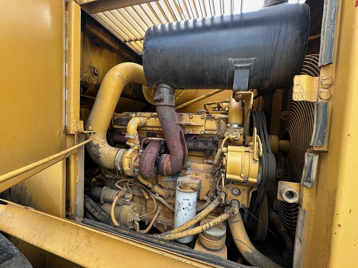 Used 1994 CATERPILLAR 938F