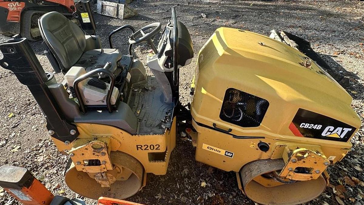 Used 2018 CATERPILLAR CB24B