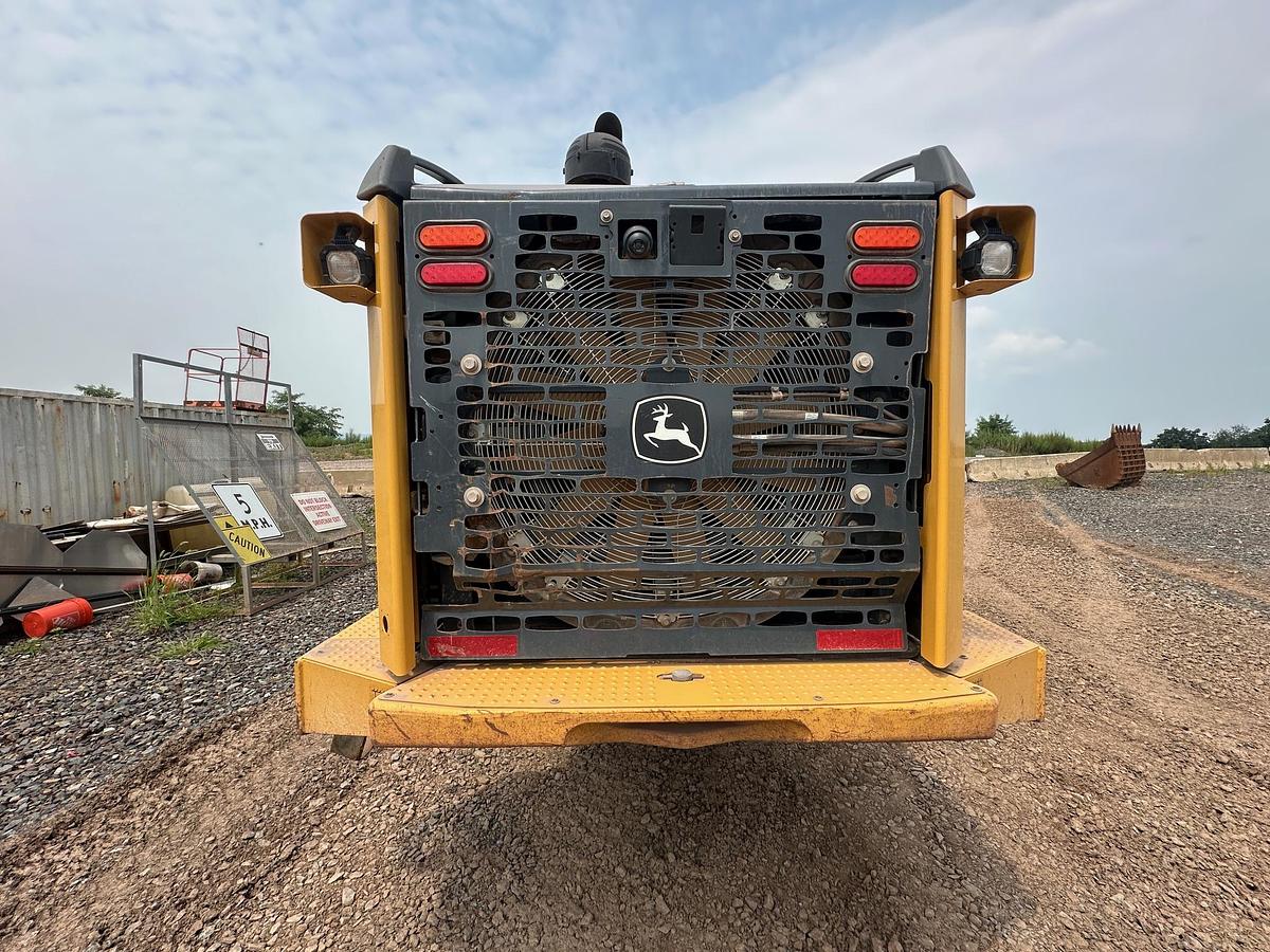 Used 2020 DEERE 744L