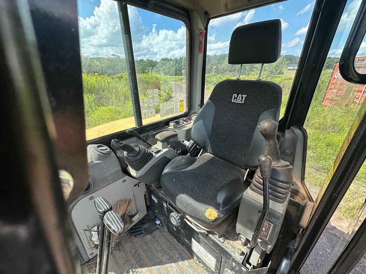 Used 2017 CATERPILLAR 305.5E2 CR