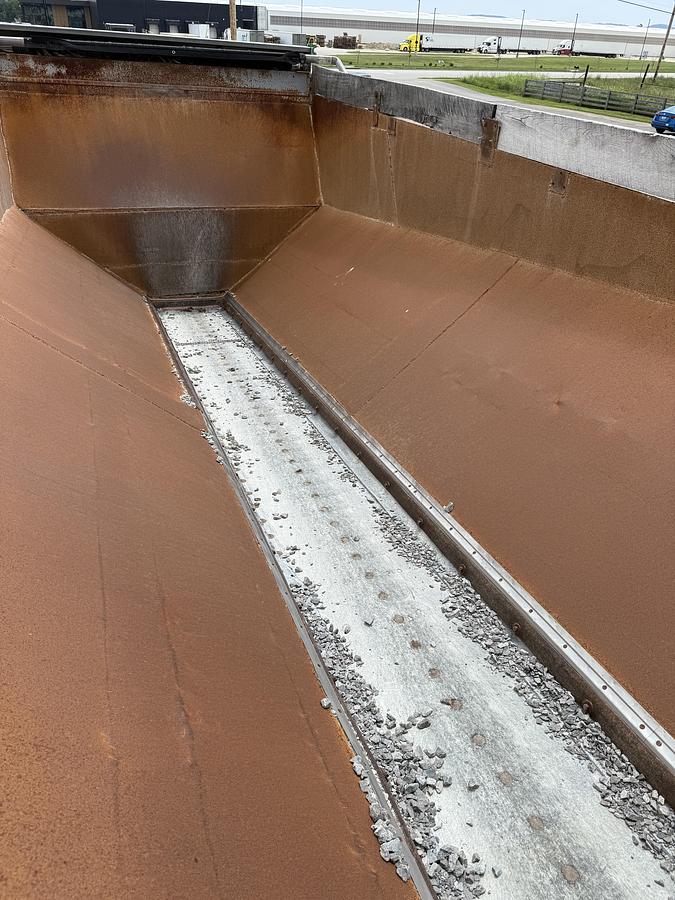 Used 2005 STERLING LT9500