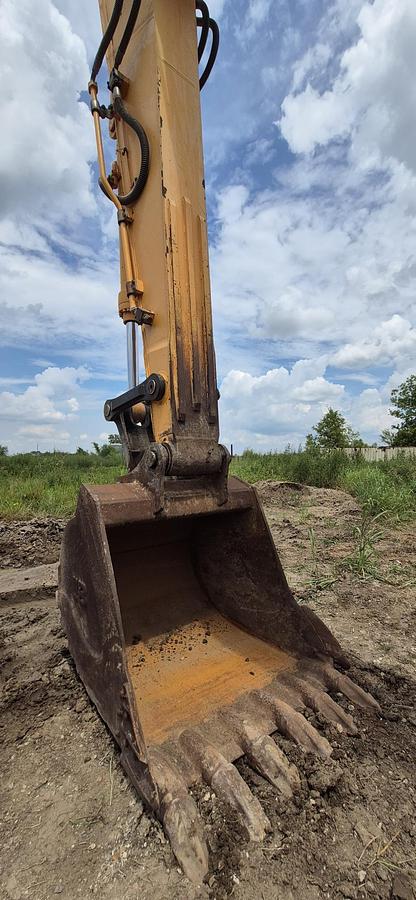 Used 2013 HYUNDAI R380LC-9A