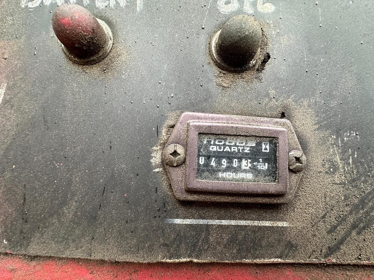 Used 2001 INTERNATIONAL 4700 Service Truck