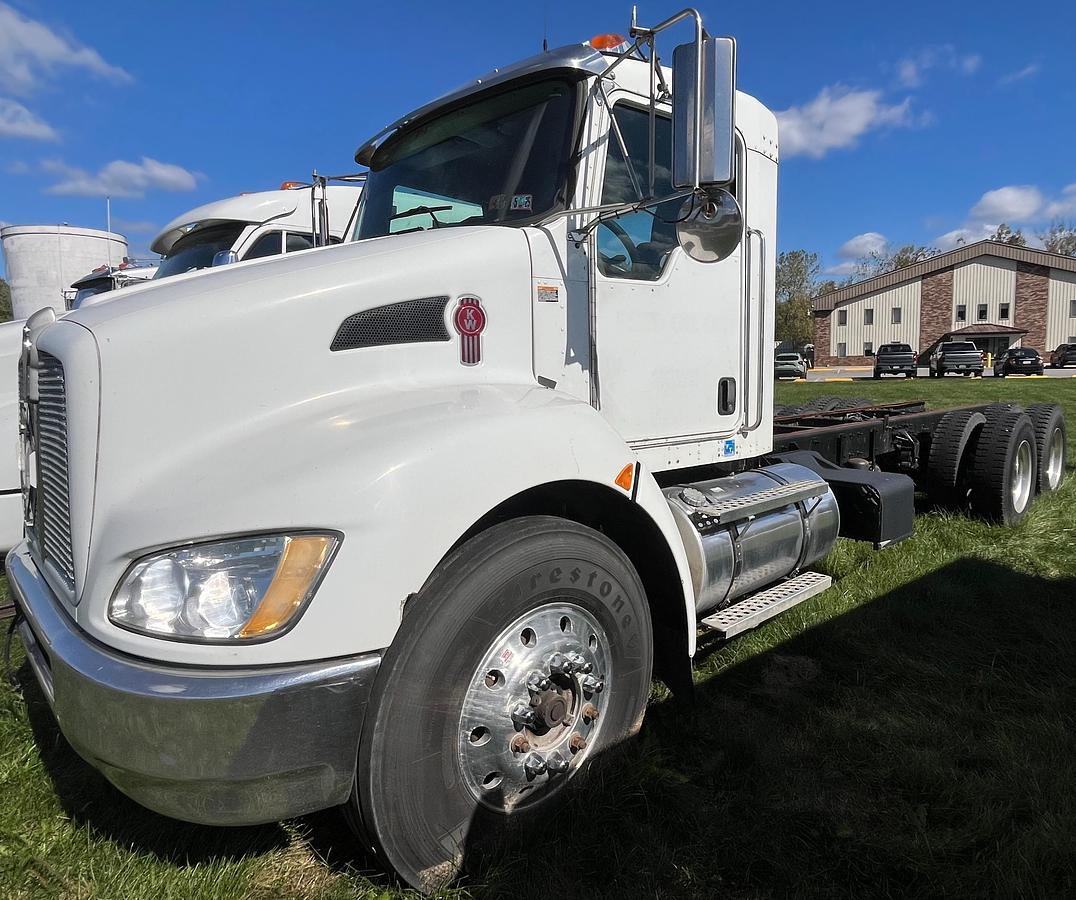 Used 2008 KENWORTH T 370