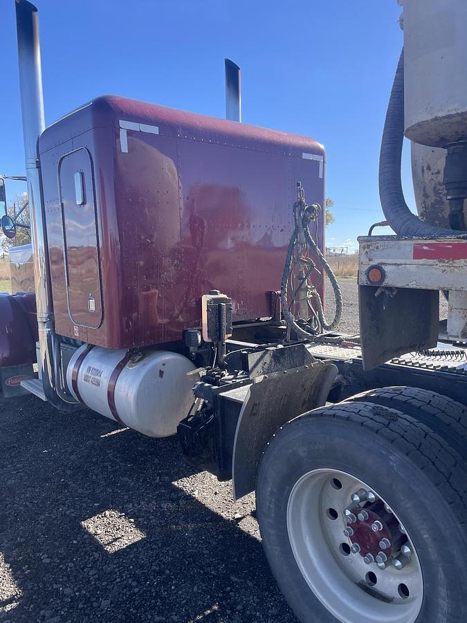 Used 1989 PETERBILT 379