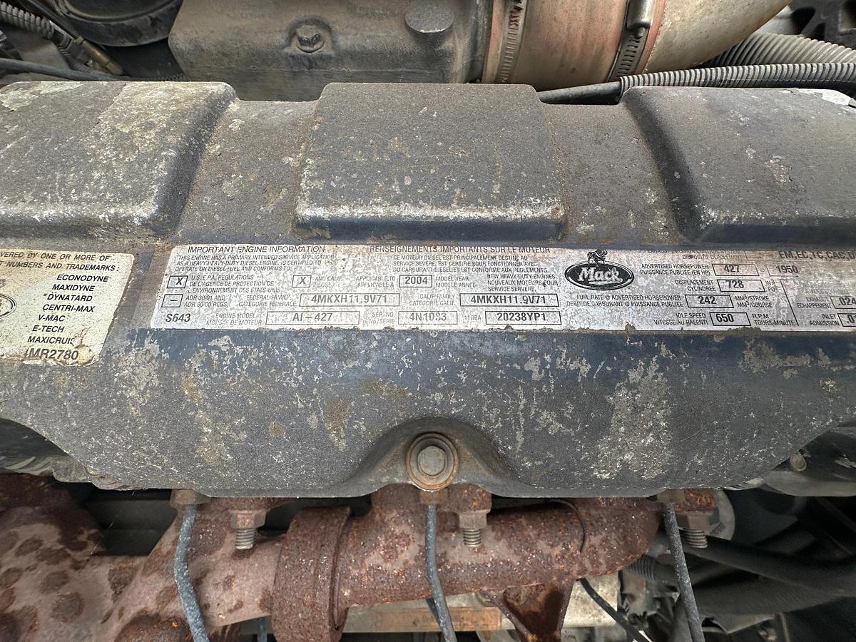 Used 2005 MACK Granite CV713