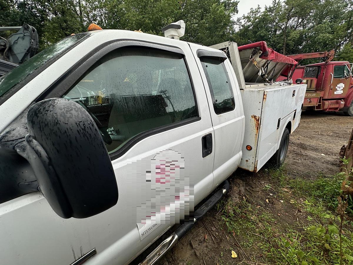 Used 2007 FORD F350 Service Truck