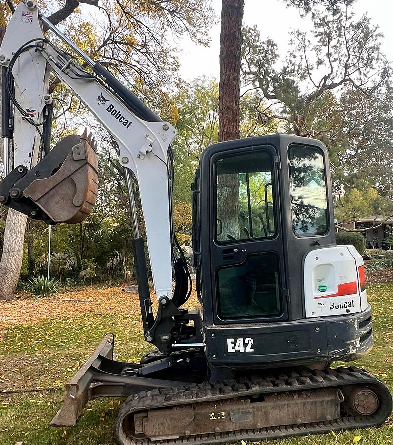 Used 2015 BOBCAT e42