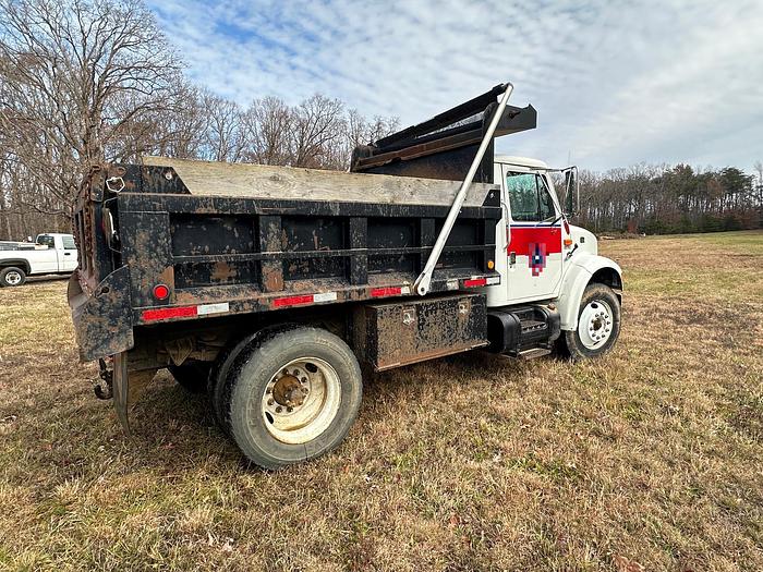 Used 2001 INTERNATIONAL 4700