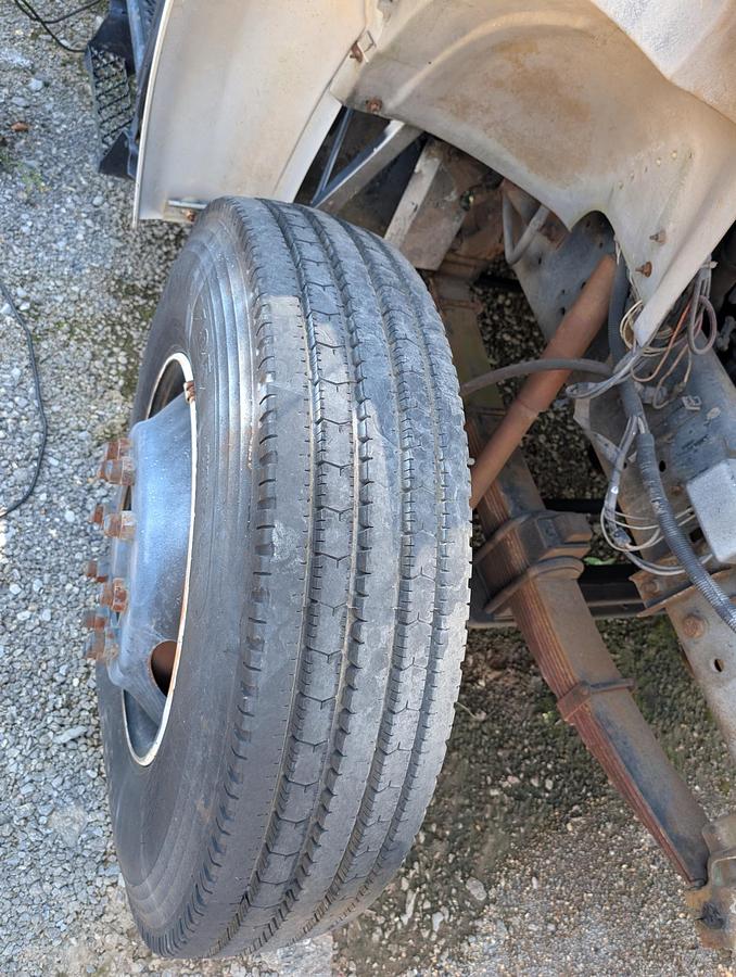 Used 1988 SKYHOOK F800