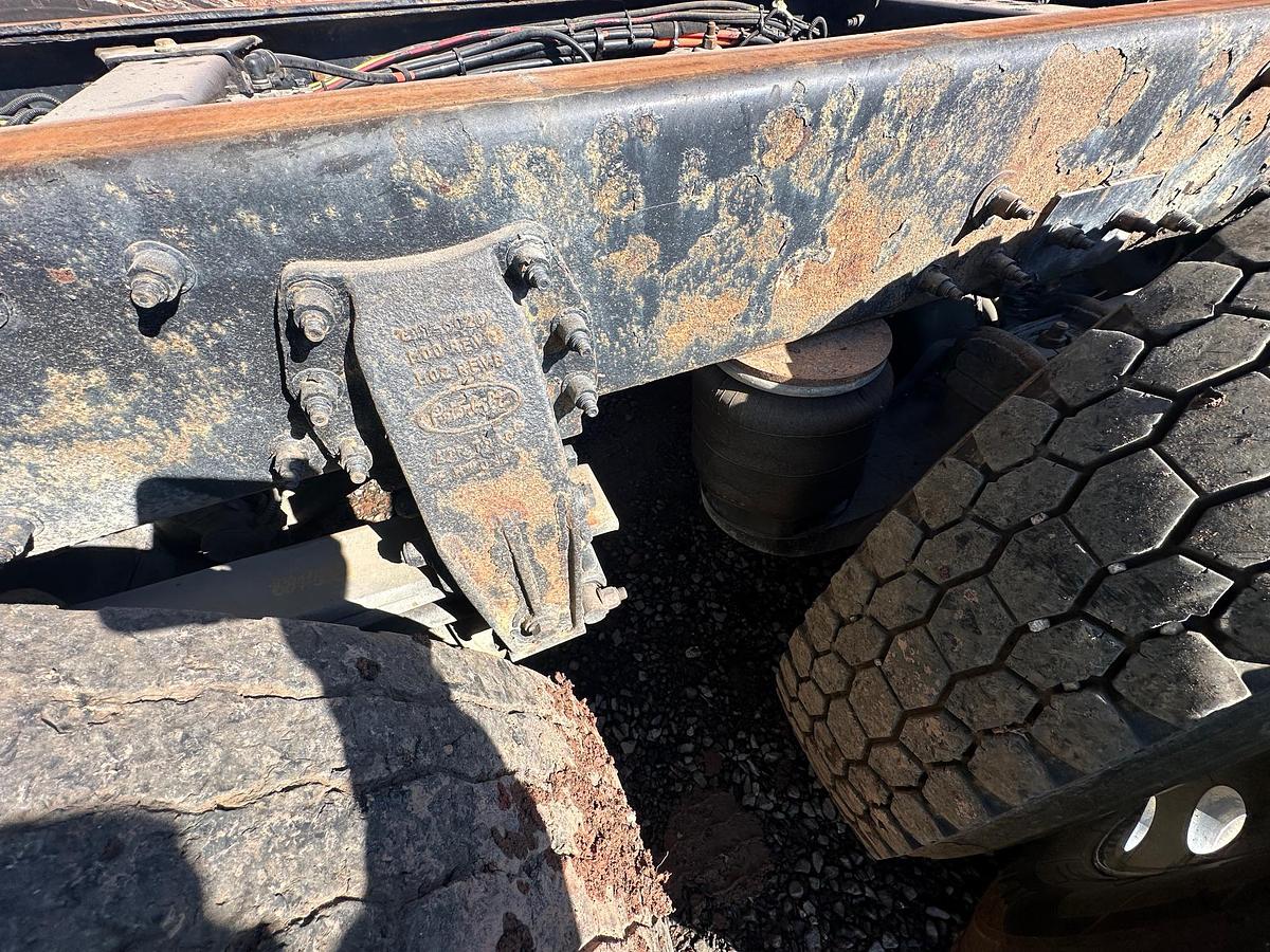 Used 2016 PETERBILT 365