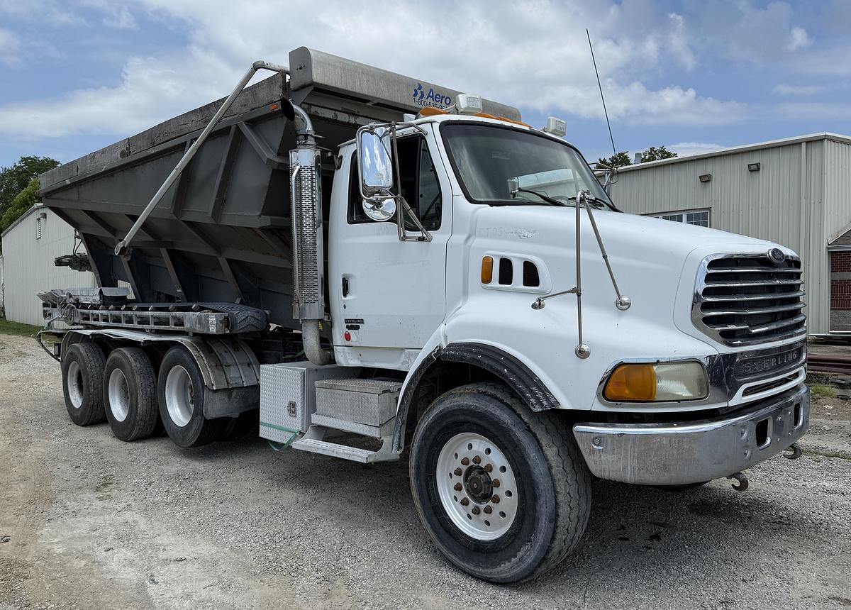 Used 2005 STERLING LT9500