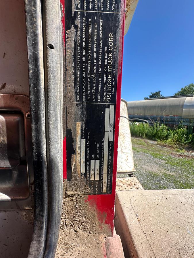 Used 2008 OSHKOSH Front Discharge Mixer