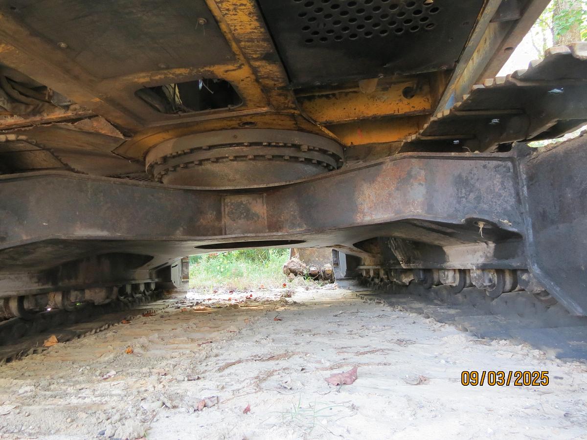 Used 2010 DEERE 200D