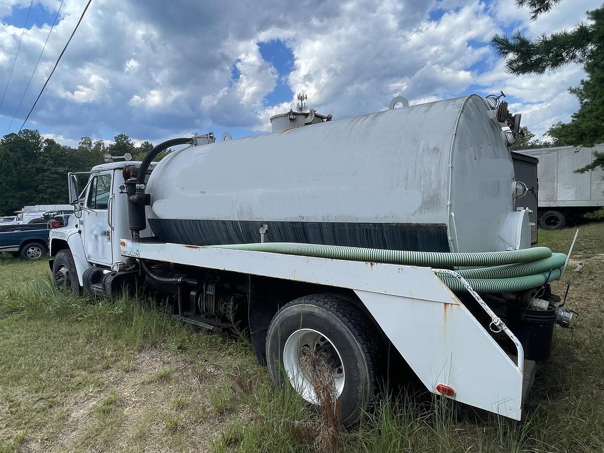 Used 1989 INTERNATIONAL S1900 Septic Pump Truck