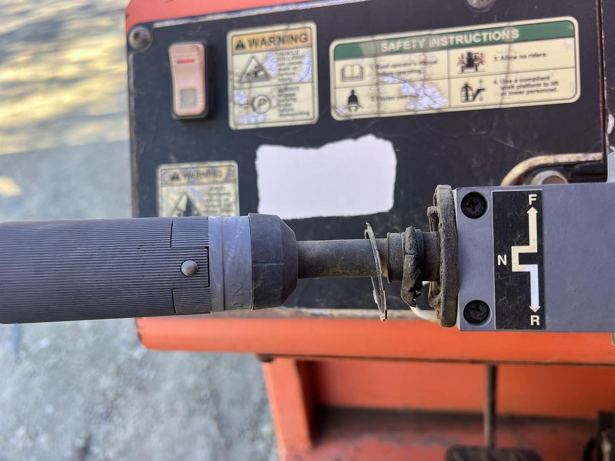 Used 2007 SKY TRAK 8042