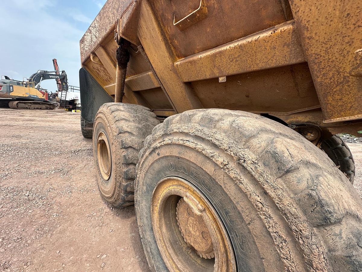 Used 2003 DEERE 400D