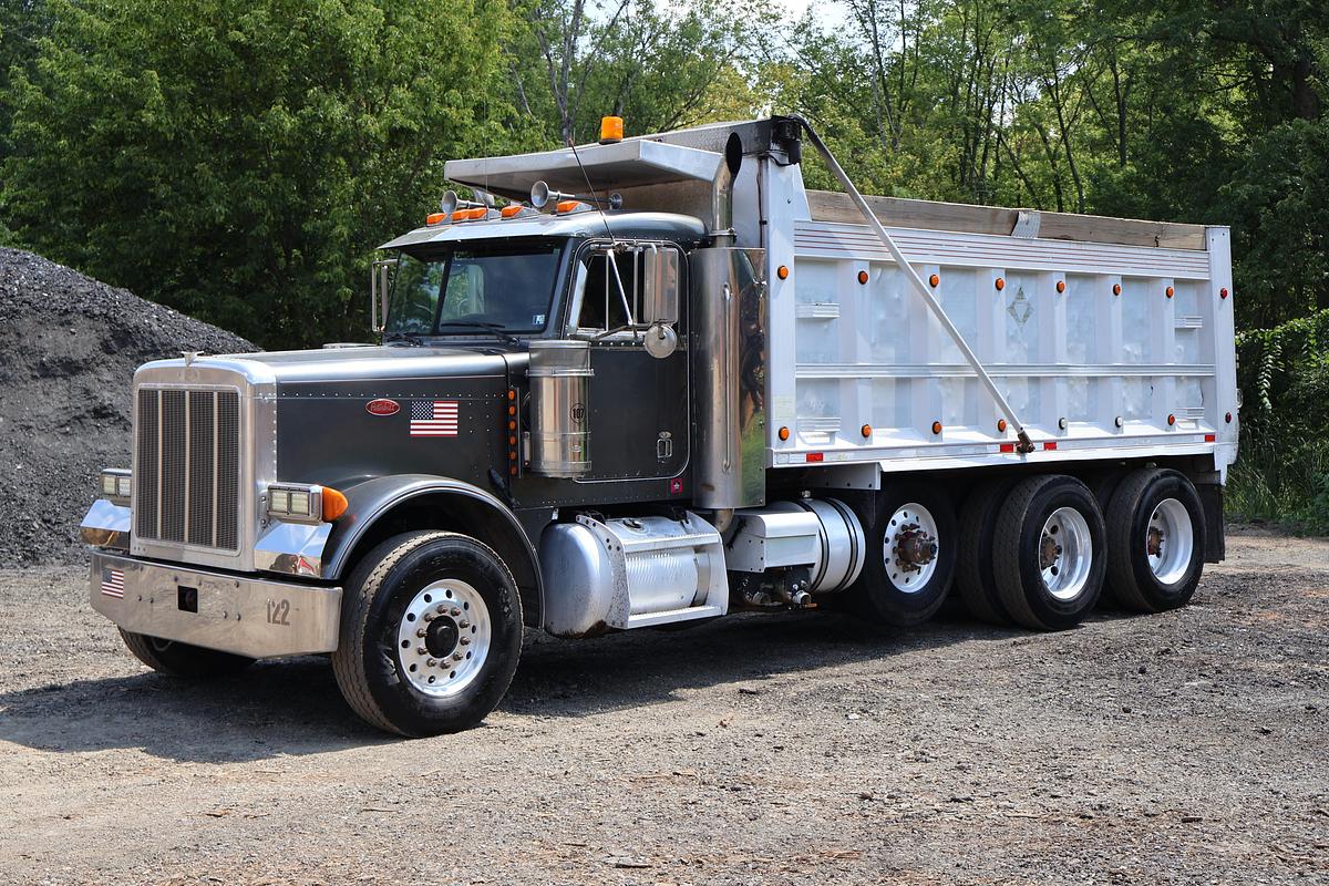 Used 2001 PETERBILT 379