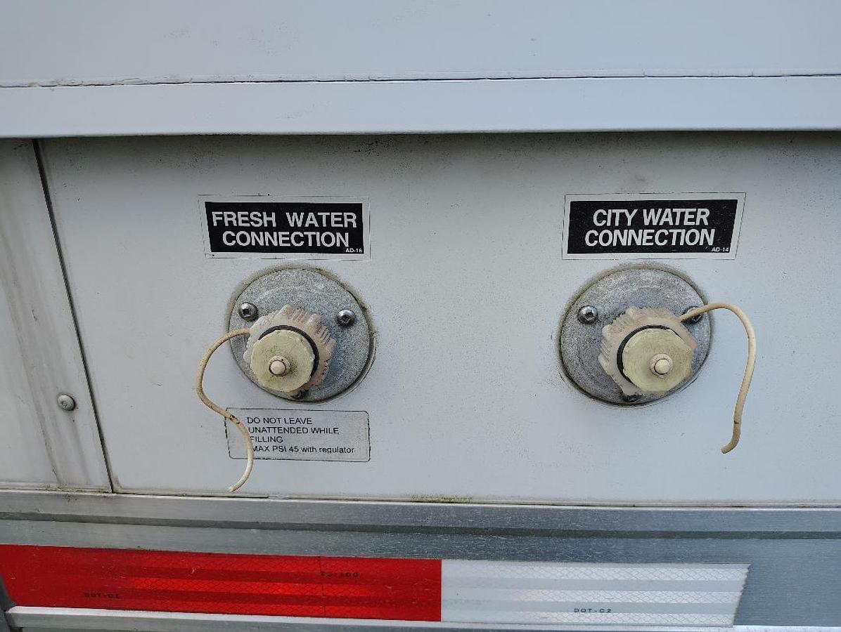 Used 2015  Select 32 x 102