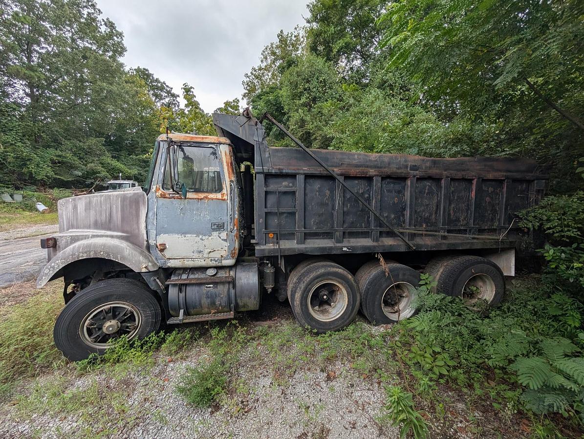 Used 1977 WHITE 6V92TTA