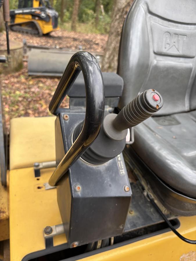 Used 2013 CATERPILLAR CB34