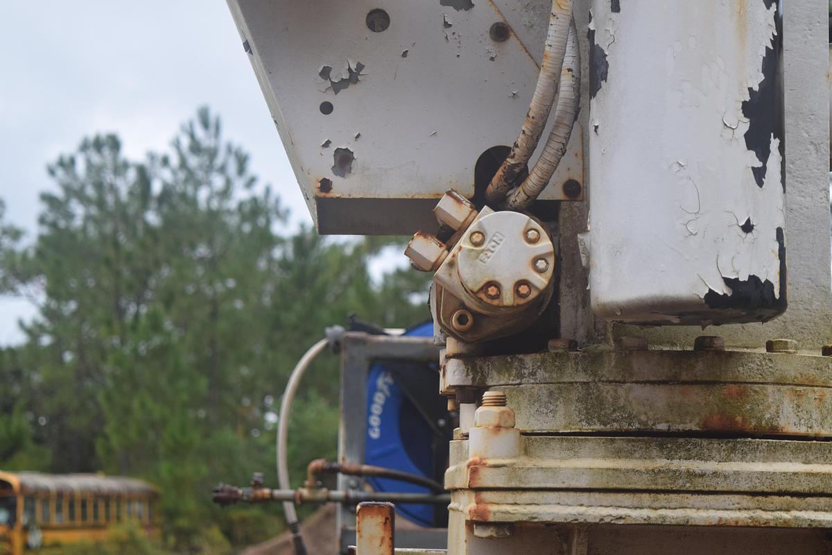 Used 2001 GMC WT5500