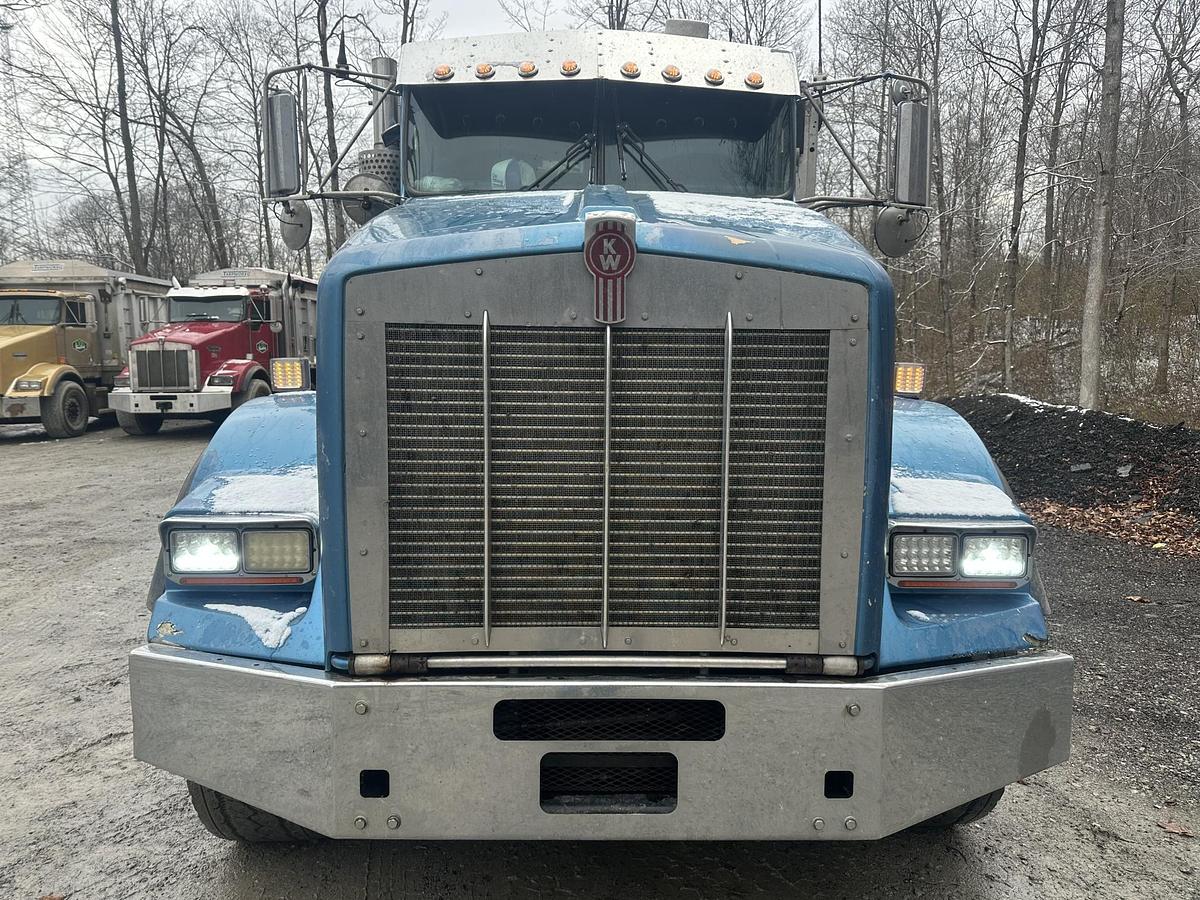 Used 2002 KENWORTH T800